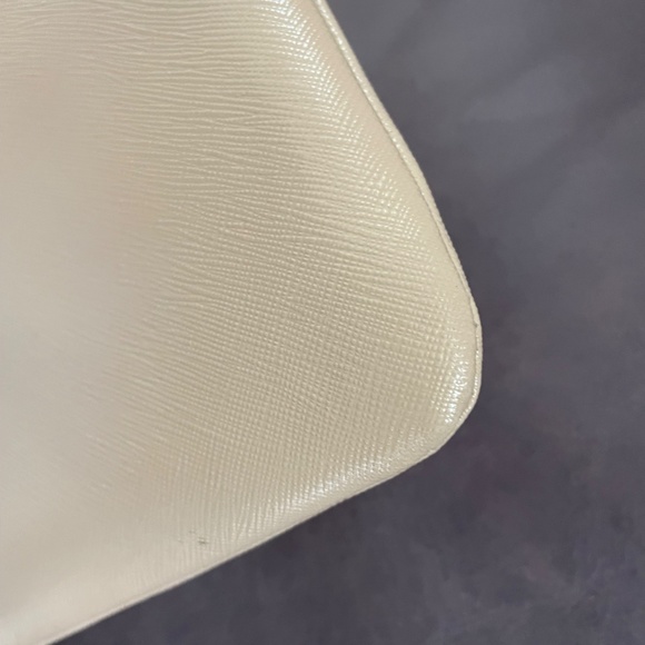 Tory Burch Robinson Saffiano Reva Clutch - Picture 4 of 4